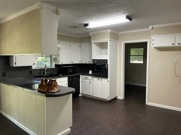 $329,000 | 11015 China Spring Road, Waco, TX 76708