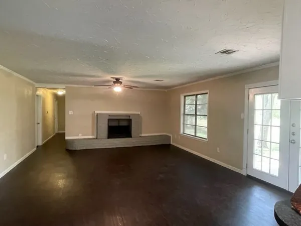 $329,000 | 11015 China Spring Road, Waco, TX 76708
