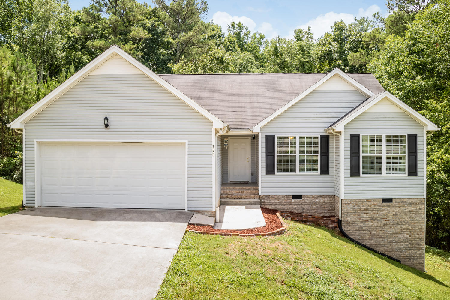 1363 Springview Drive Chattanooga, TN 37421 - Photo 1 of 29 1363_Springview_Dr_01
