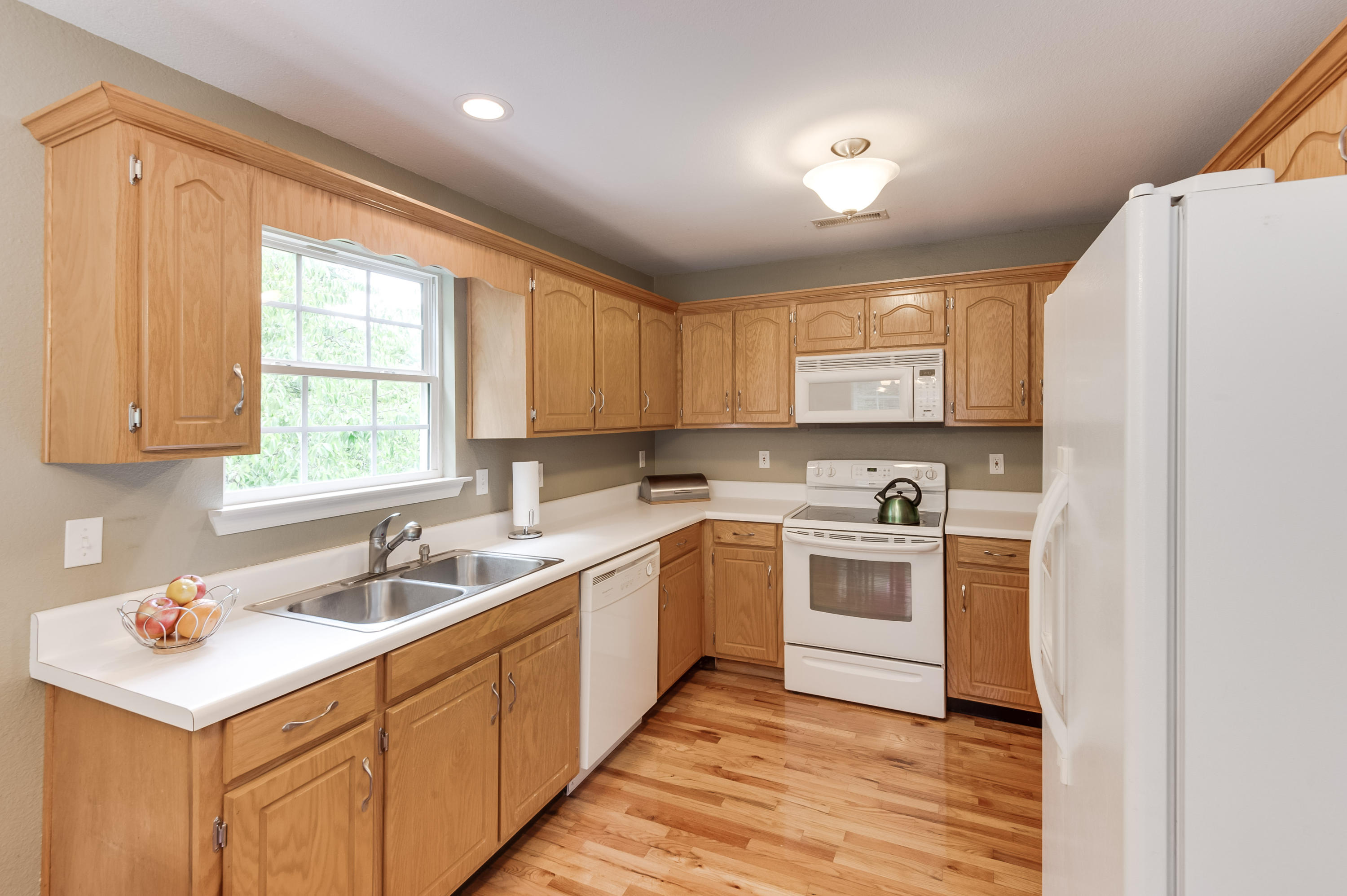 1363 Springview Drive Chattanooga, TN 37421 - Photo 12 of 29 DSC_4083