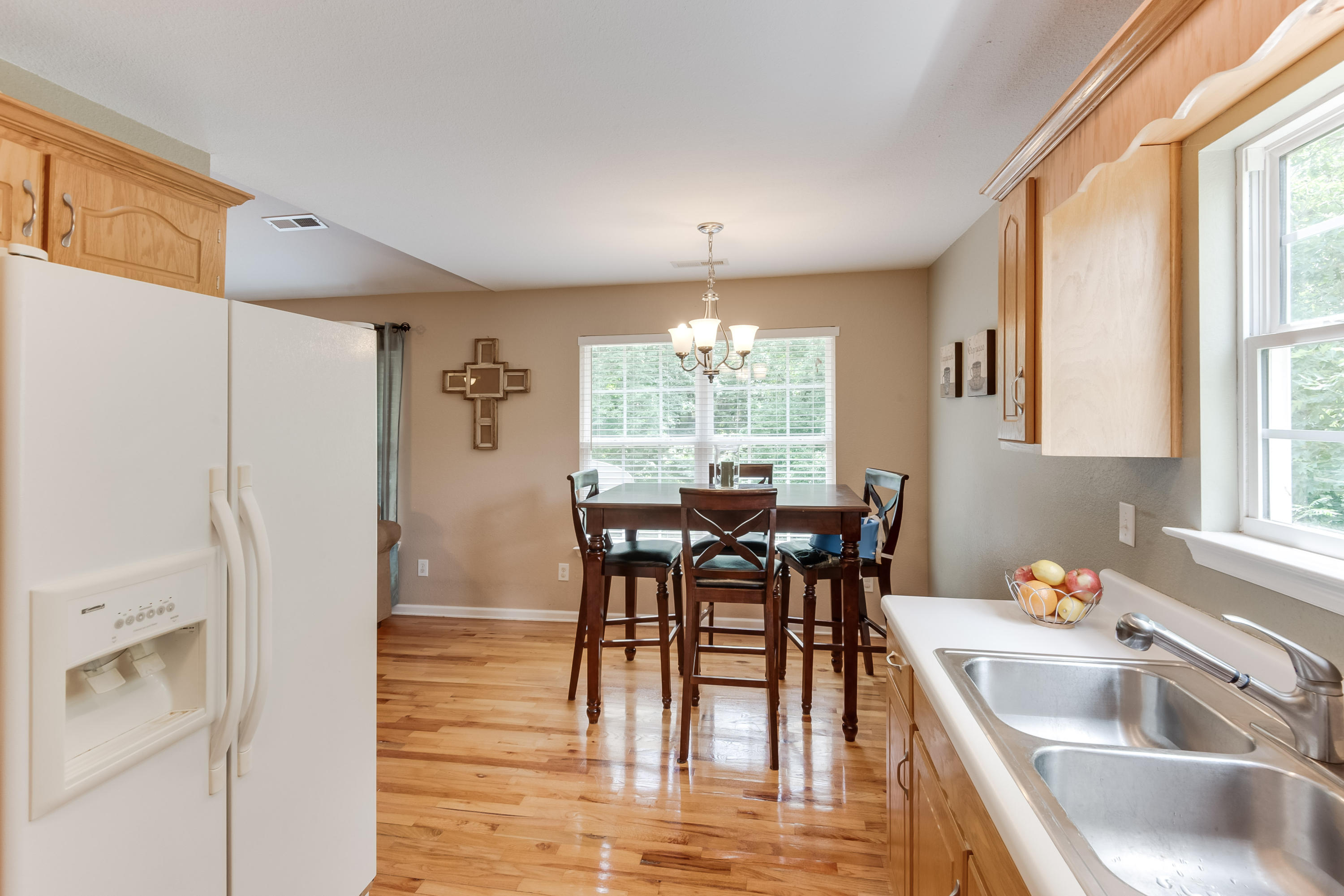1363 Springview Drive Chattanooga, TN 37421 - Photo 10 of 29 DSC_4110