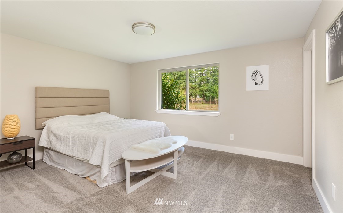19129 Denmark Street Southwest Rochester, WA 98579 - Photo 11 of 21