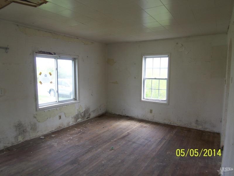 3119 Burma Road Fort Wayne, IN 46808 - Photo 3 of 8 Gallery Image 3