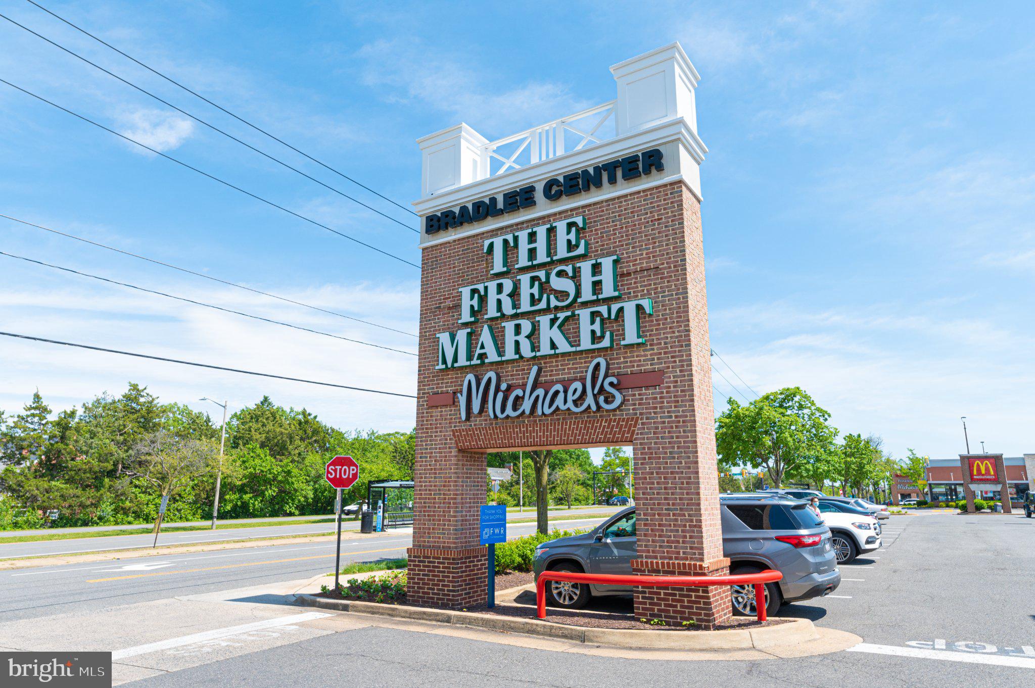 4900 29th Road South, Unit B1 Arlington, VA 22206 - Photo 49 of 56 Not far from Bradlee Shopping Center.