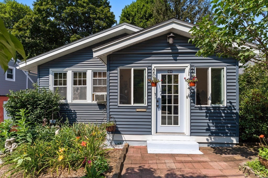 164 Ashcroft Road Medford, MA 02155 - Photo 1 of 42 Gallery Image 1