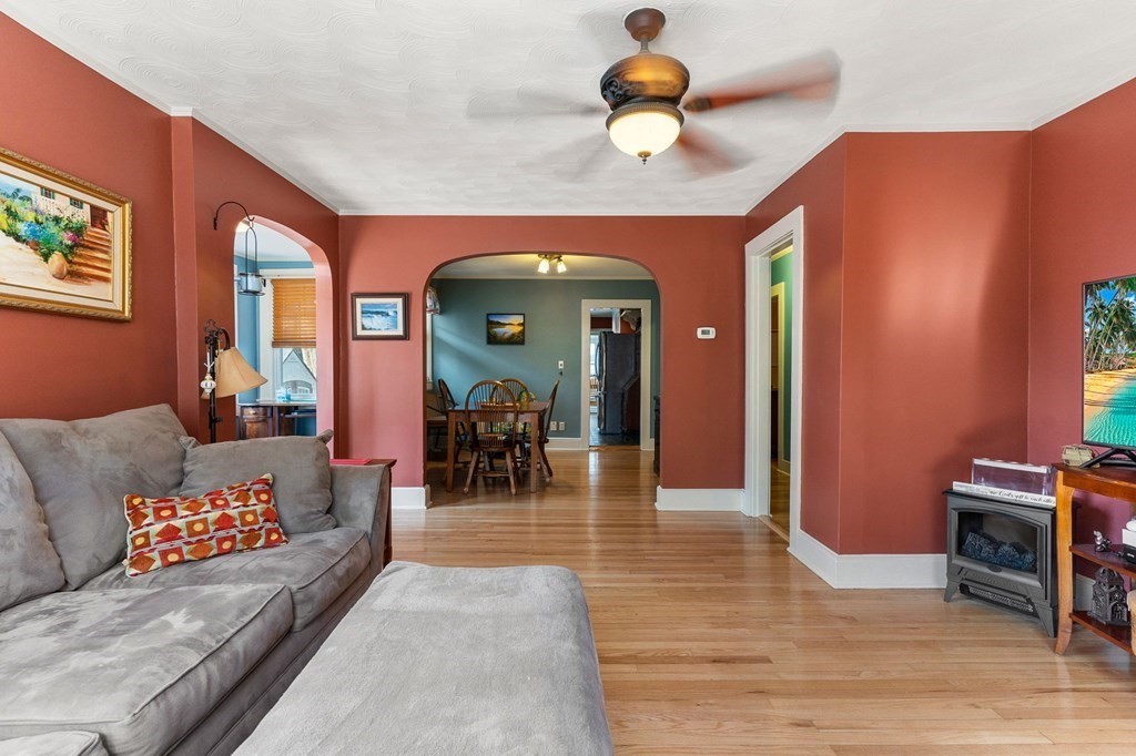 164 Ashcroft Road Medford, MA 02155 - Photo 5 of 42 Gallery Image 5