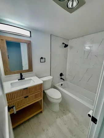 $3,000 | 300 Croton Avenue, Unit 202, Lantana, FL 33462