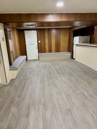 a view of a garage