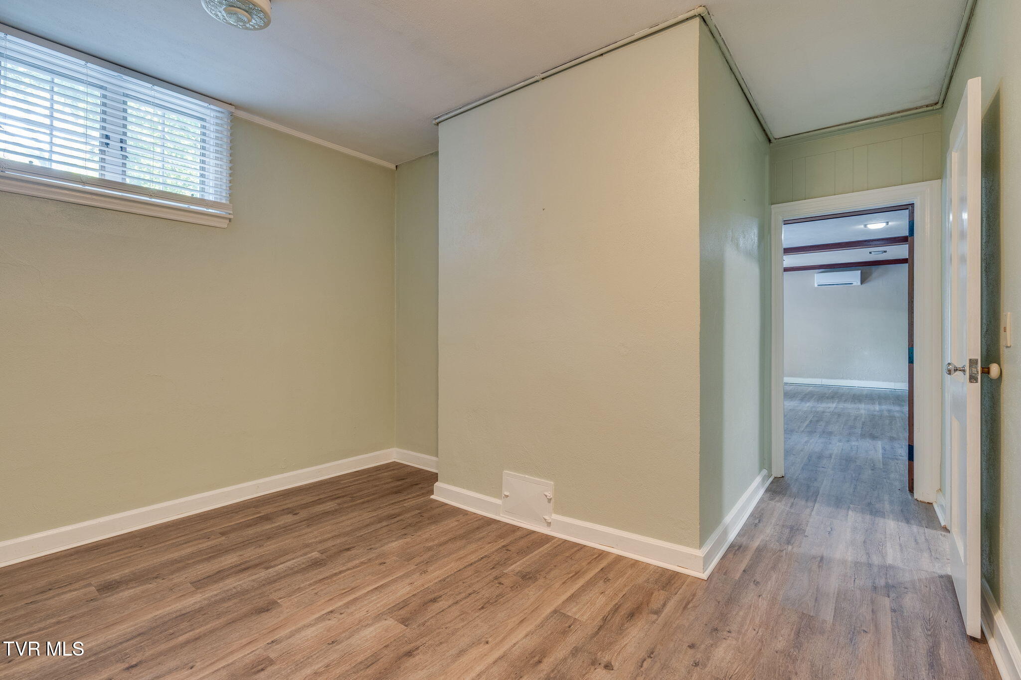 421 High Ridge Road Kingsport, TN 37660 - Photo 34 of 45 028