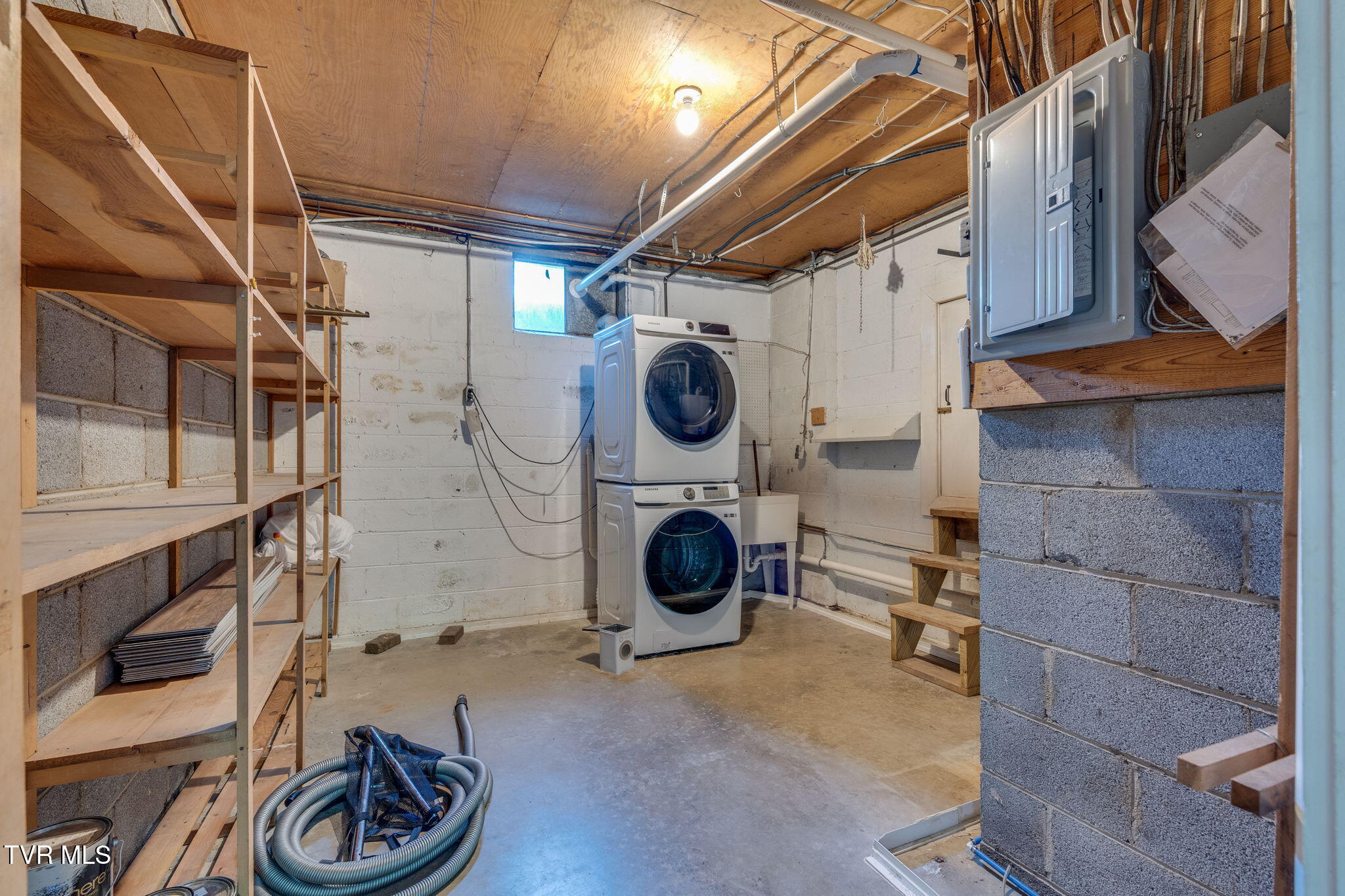 421 High Ridge Road Kingsport, TN 37660 - Photo 36 of 45 030