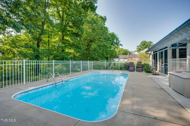 $499,000 | 421 High Ridge Road, Kingsport, TN 37660