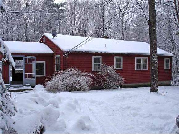 219 Baptist Road Canterbury, NH 03224 - Photo 1 of 5