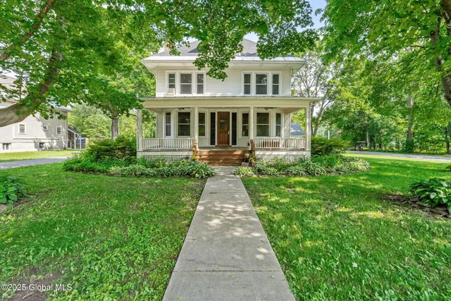 $399,999 | 252 Main Street, Schoharie, NY 12157