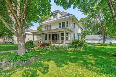 $399,999 | 252 Main Street, Schoharie, NY 12157