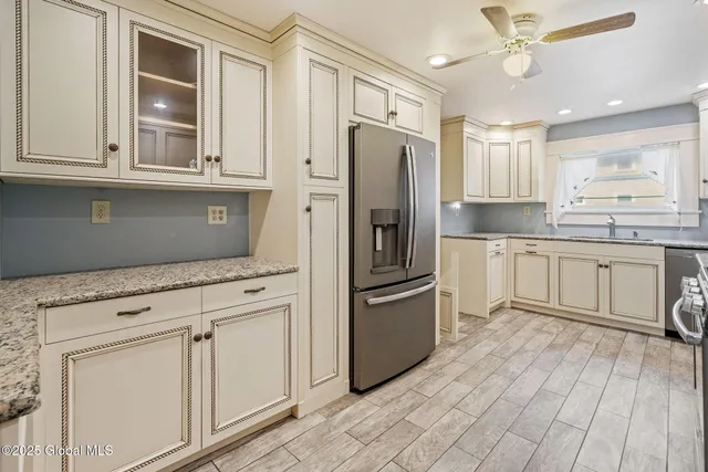 $399,999 | 252 Main Street, Schoharie, NY 12157