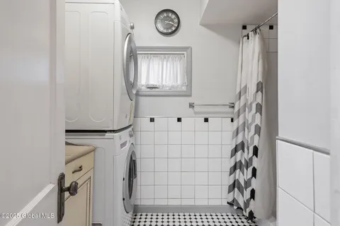 $399,999 | 252 Main Street, Schoharie, NY 12157