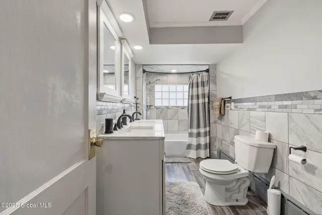 $399,999 | 252 Main Street, Schoharie, NY 12157