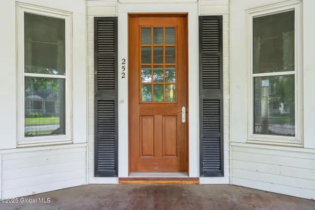 $399,999 | 252 Main Street, Schoharie, NY 12157