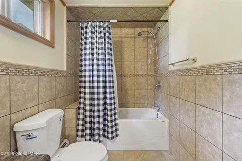 $399,999 | 252 Main Street, Schoharie, NY 12157