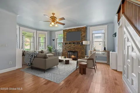 $399,999 | 252 Main Street, Schoharie, NY 12157