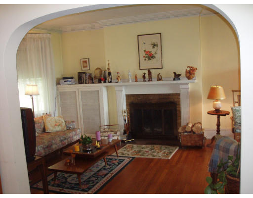 135 Algonquin Road Newton, MA 02467 - Photo 4 of 10