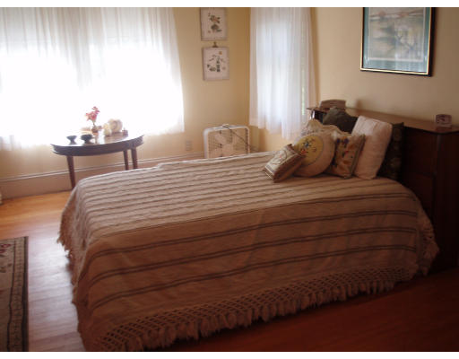 135 Algonquin Road Newton, MA 02467 - Photo 6 of 10