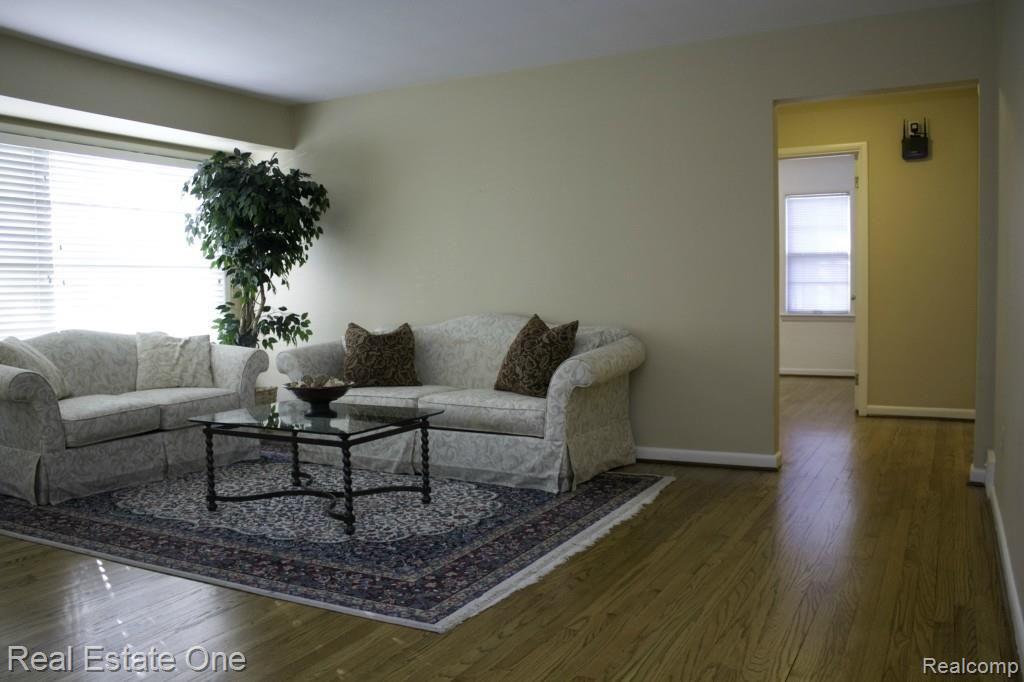 3630 Rockingham Road Royal Oak, MI 48073 - Photo 2 of 21 Living Room.jpg