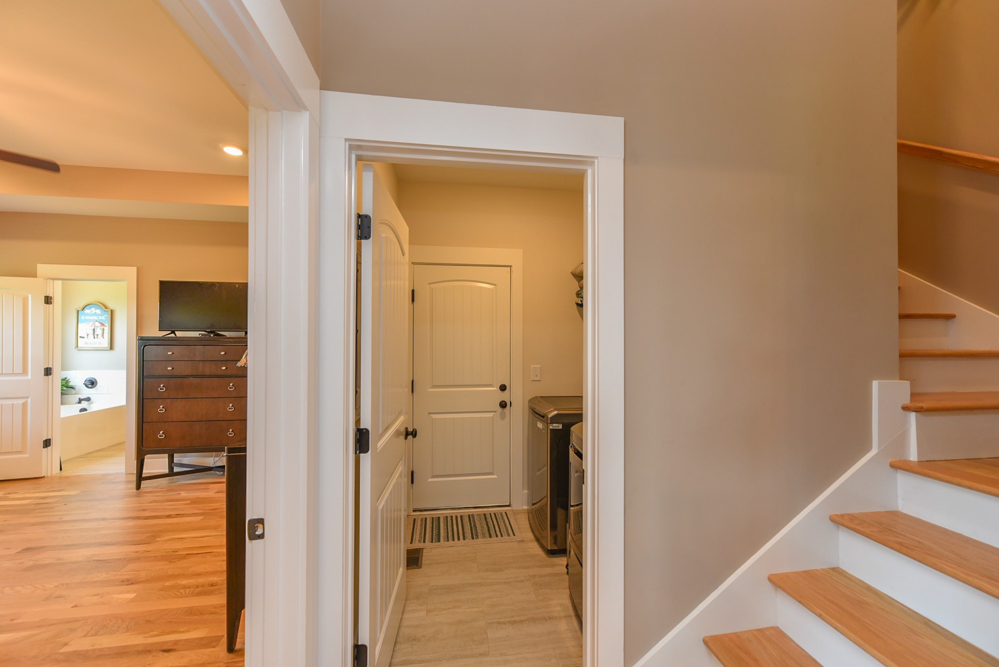 4817 Barren Plains Road Springfield, TN 37172 - Photo 23 of 31 a view of a bedroom from a hallway
