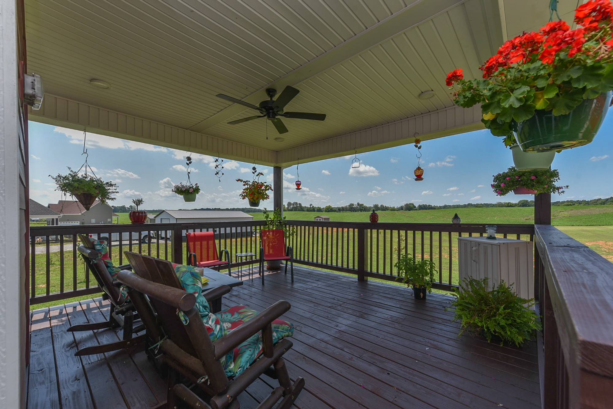 4817 Barren Plains Road Springfield, TN 37172 - Photo 25 of 31 a balcony with furniture and potted plants