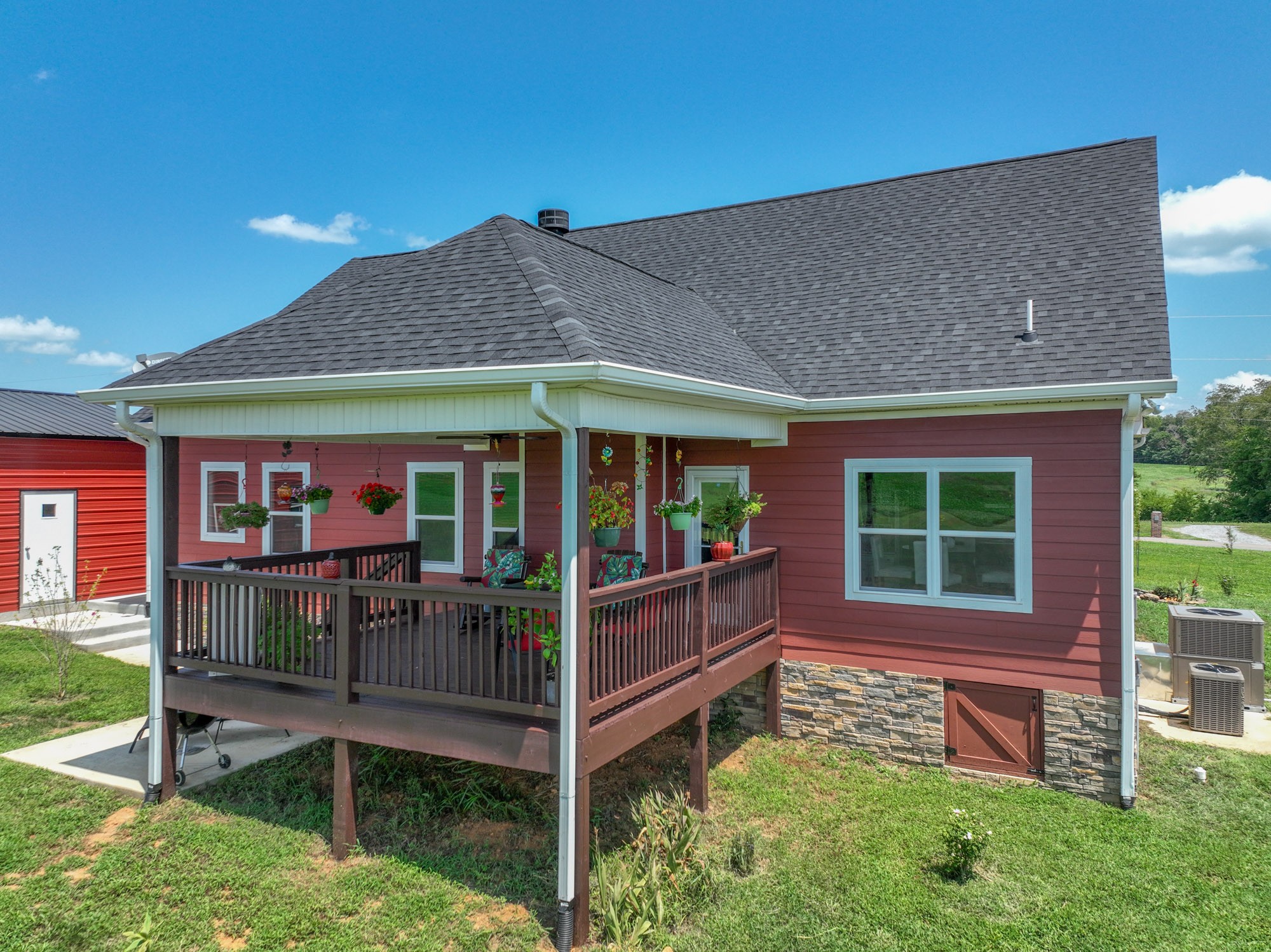 4817 Barren Plains Road Springfield, TN 37172 - Photo 27 of 31 front view of house with a yard
