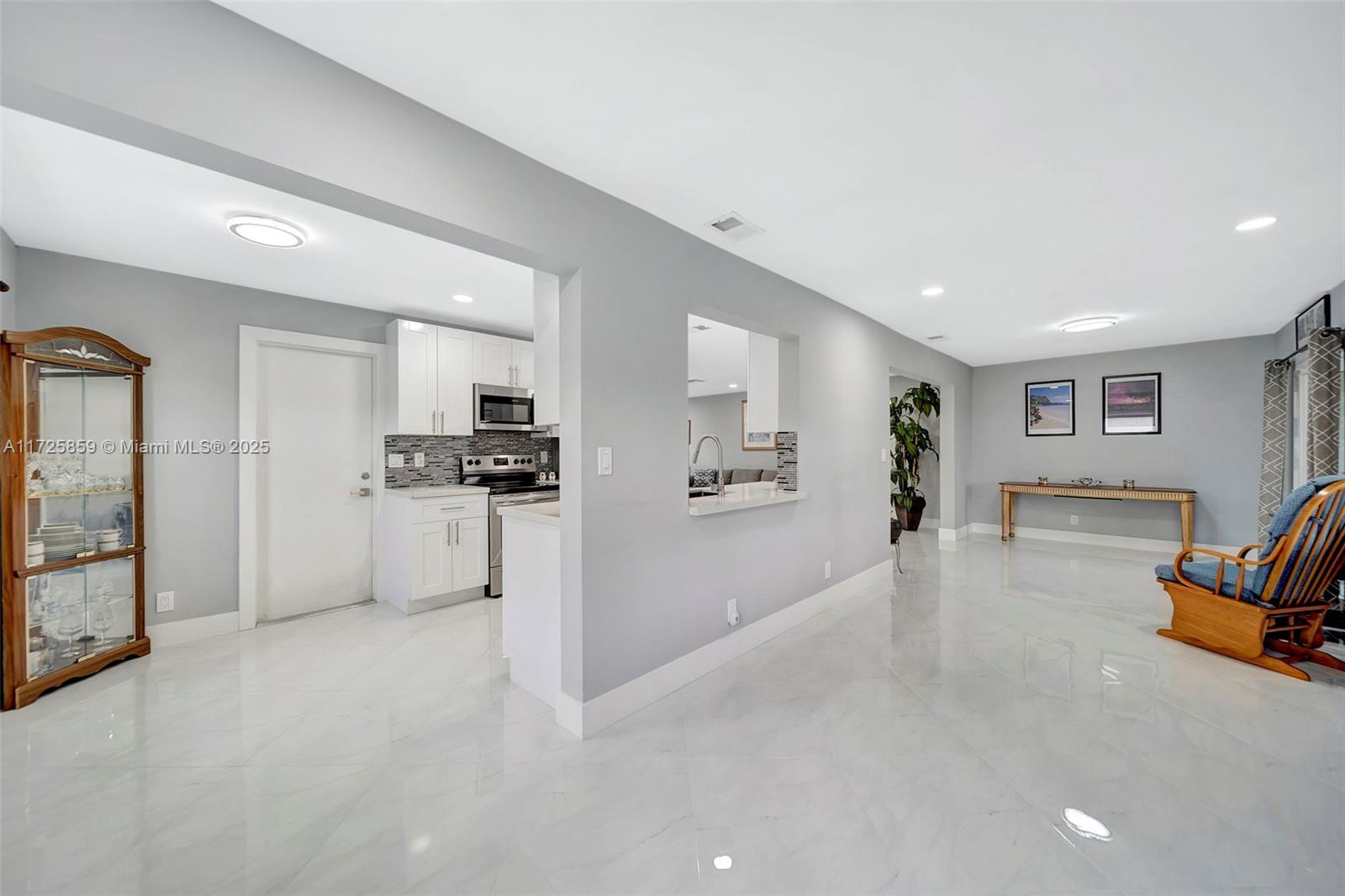 14307 Amapola Drive Delray Beach, FL 33484 - Photo 25 of 56