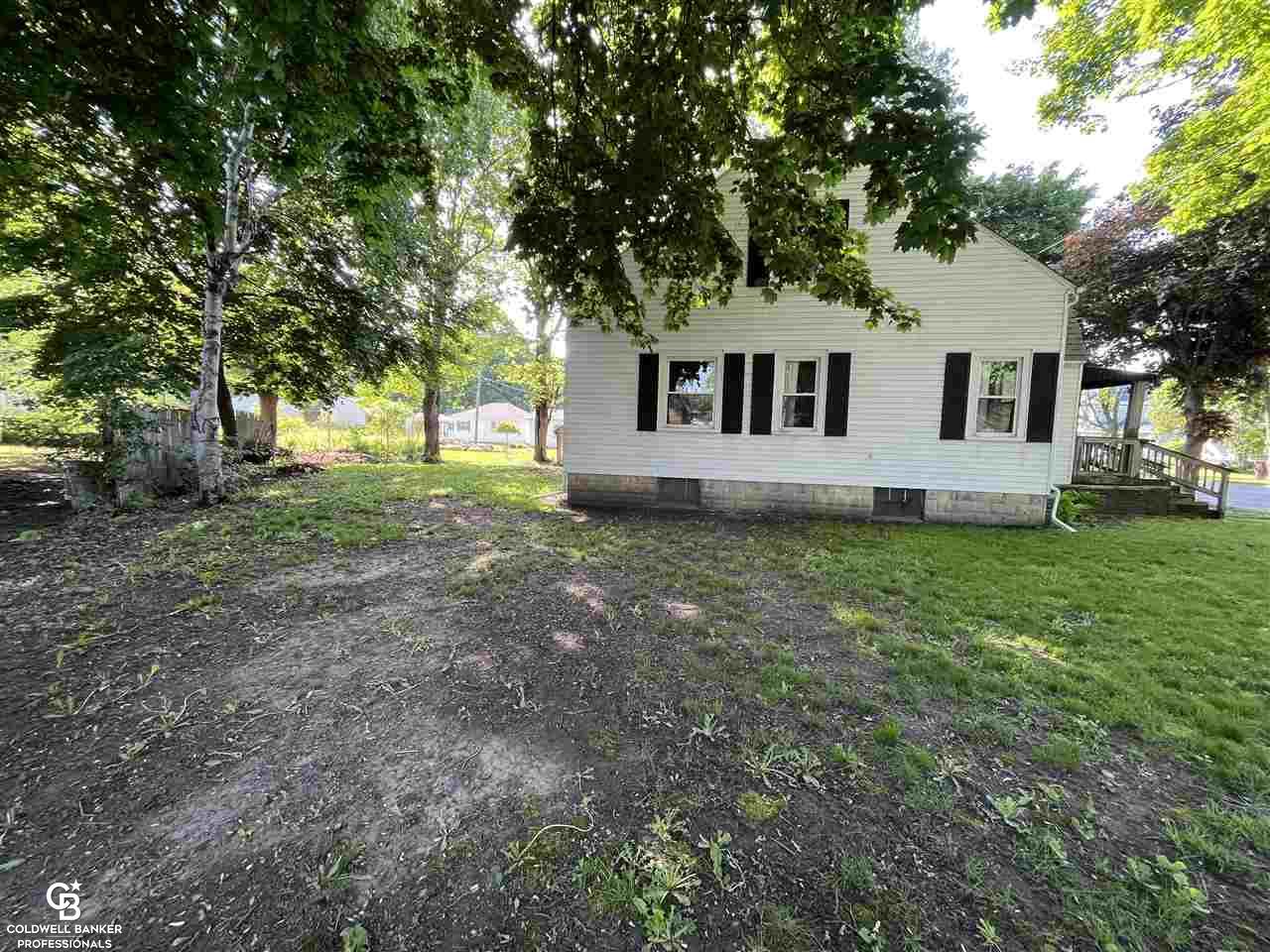 104 Brockway Road Yale, MI 48097 - Photo 5 of 29 50076271-4.JPG