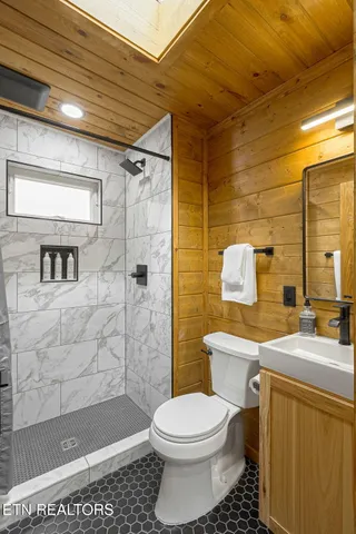 $349,900 | 4167 Chamberlain Lane, Sevierville, TN 37862