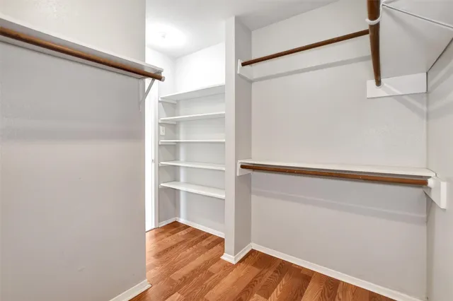 $2,250 | 1311 Oak Hollow Drive, Friendswood, TX 77546