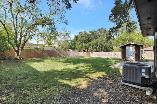 $2,250 | 1311 Oak Hollow Drive, Friendswood, TX 77546