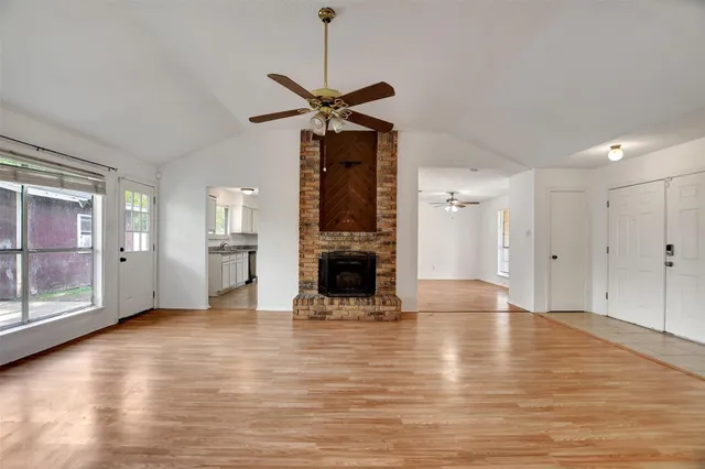 $2,250 | 1311 Oak Hollow Drive, Friendswood, TX 77546