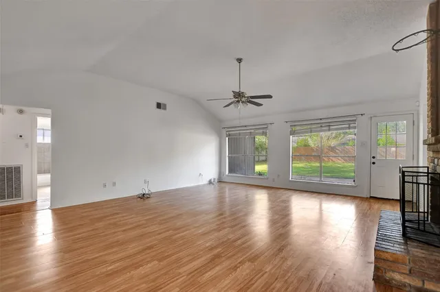 $2,250 | 1311 Oak Hollow Drive, Friendswood, TX 77546