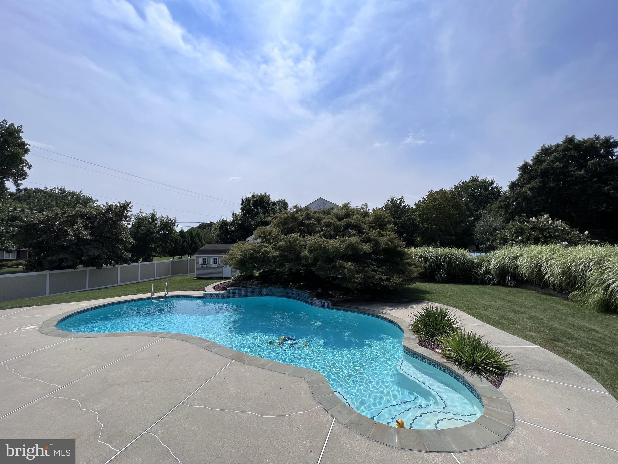 3930 Calawasse Road Edgewater, MD 21037 - Photo 3 of 66 In Ground Pool