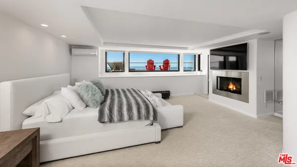 $14,000 | 3461 Ocean Drive, Oxnard, CA 93035