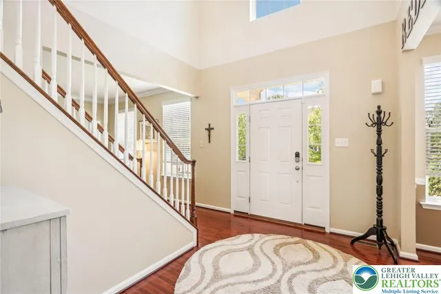 $849,999 | 955 Yorkshire Drive, Breinigsville, PA 18031