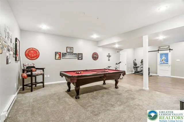 $849,999 | 955 Yorkshire Drive, Breinigsville, PA 18031