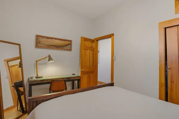 $3,200 | 5 Commercial Alley, Unit 1, Portsmouth, NH 03801