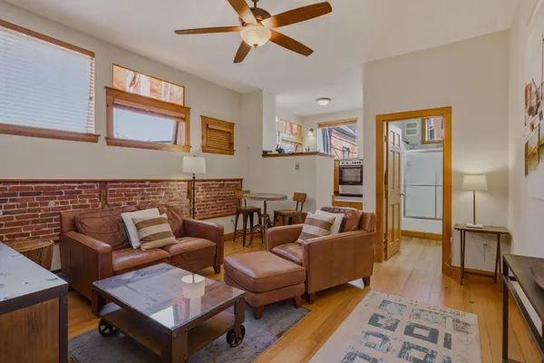 $3,200 | 5 Commercial Alley, Unit 1, Portsmouth, NH 03801