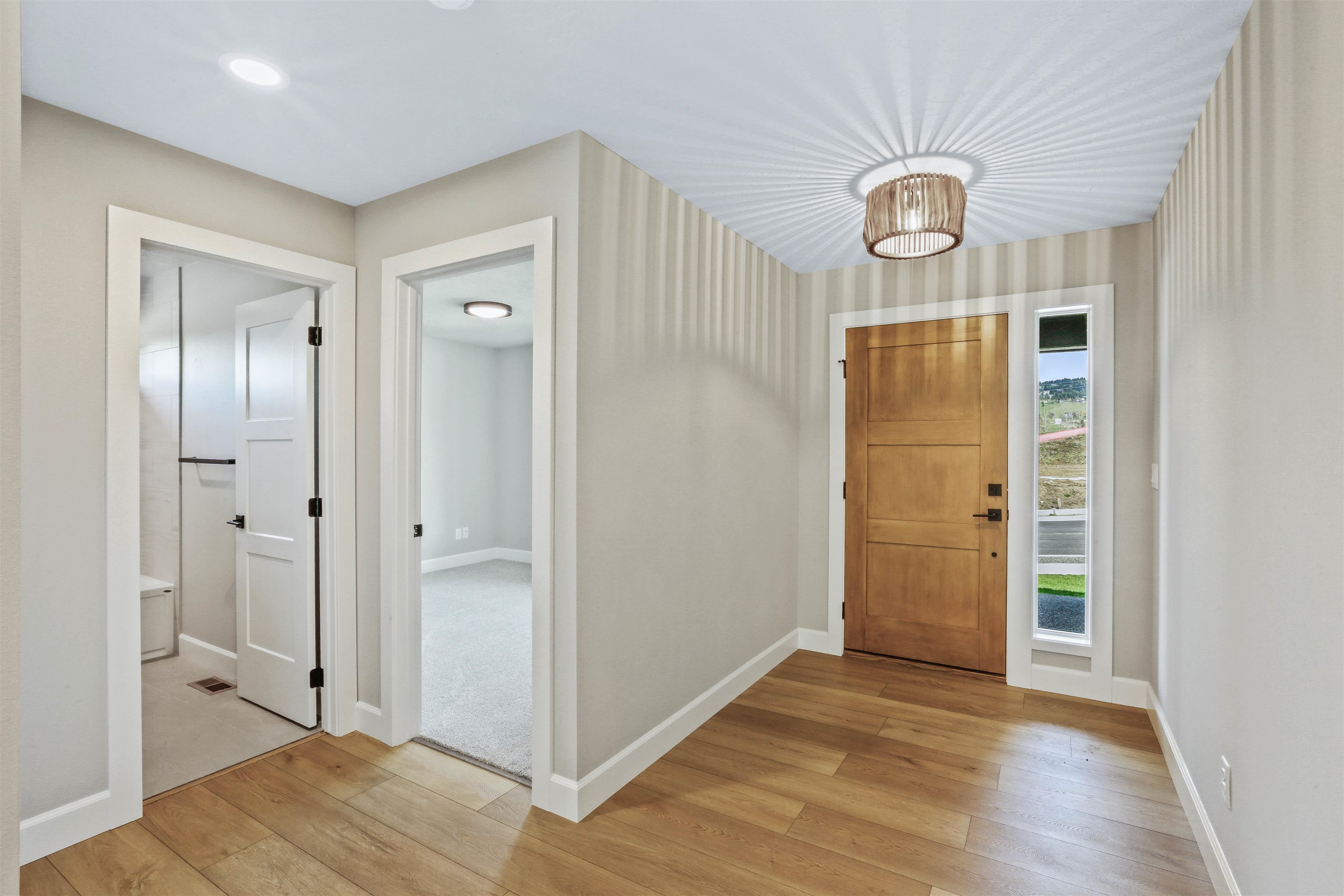 3778 South Aldo Road Spokane, WA 99223 - Photo 4 of 30