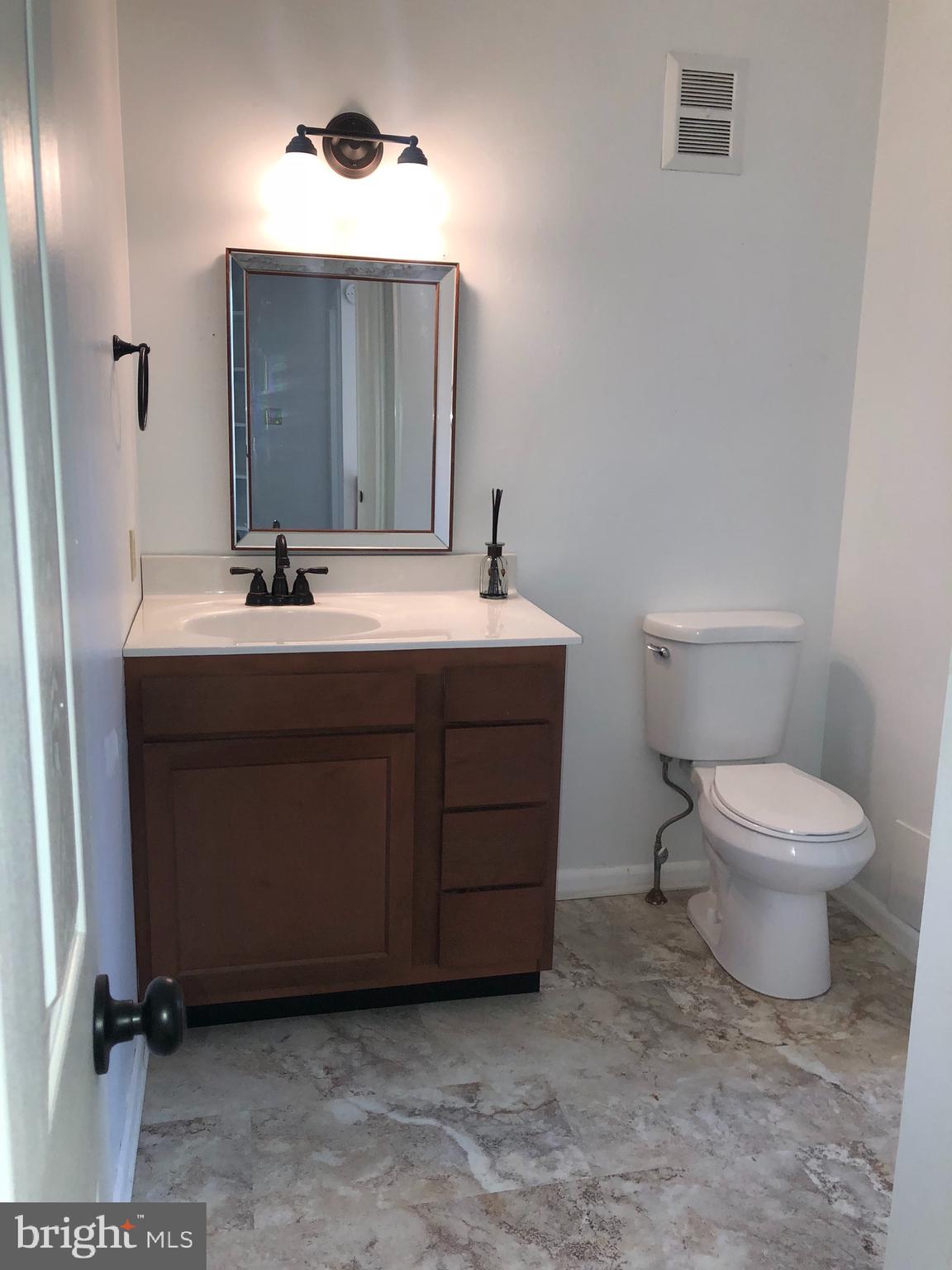 315 Sarhelm Road Harrisburg, PA 17112 - Photo 5 of 22 Gallery Image 5