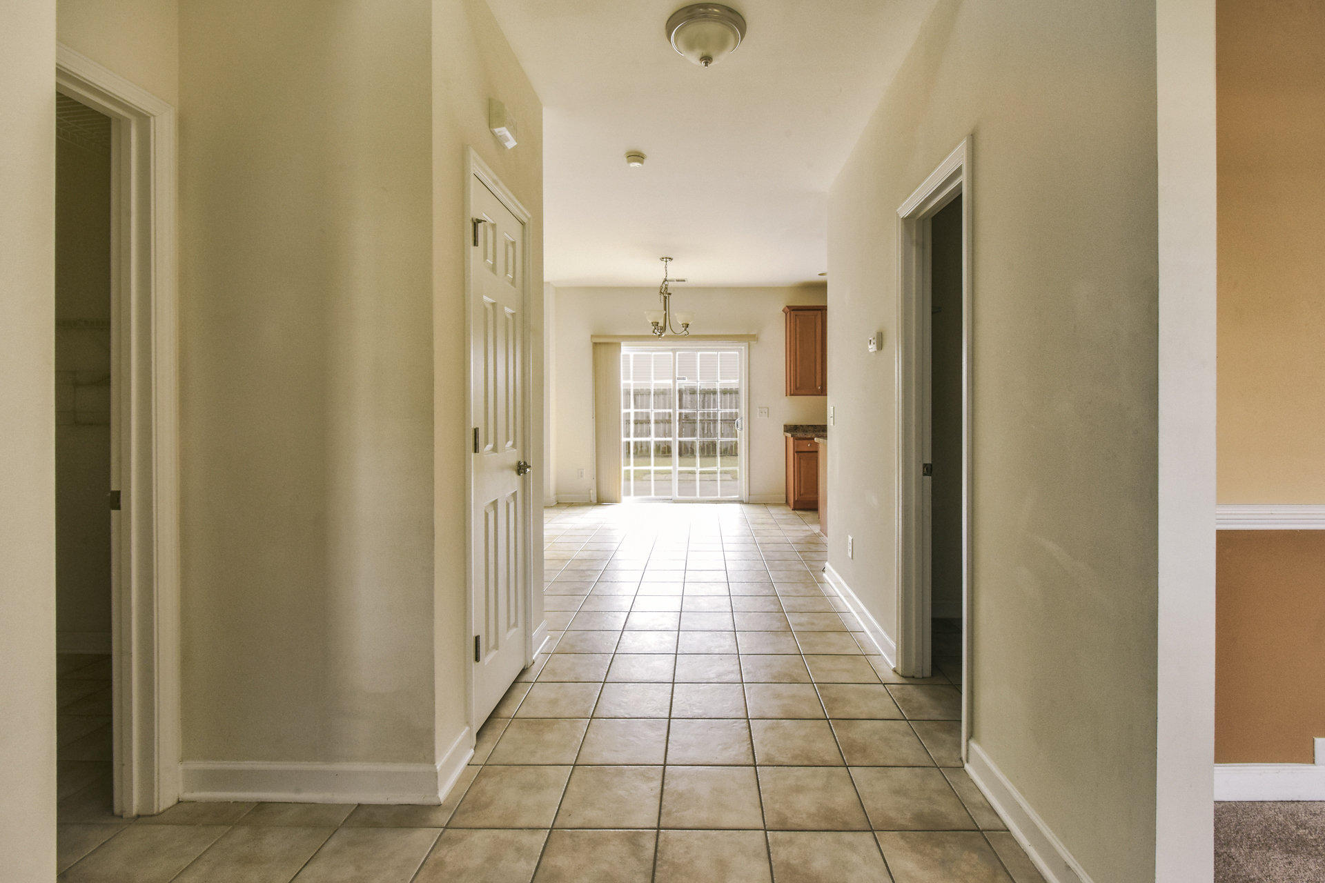 218 2 Forts Road Moncks Corner, SC 29461 - Photo 7 of 20 Foyer