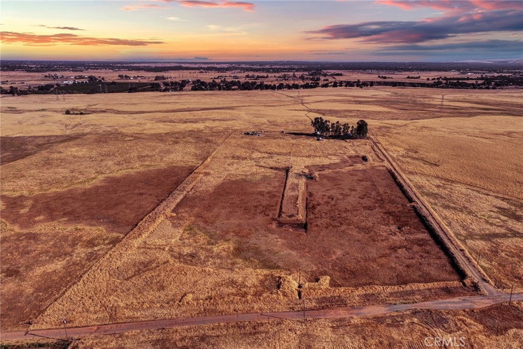 20810 Shawn Lane Red Bluff, CA 96080 - Photo 11 of 11 a view of an ocean and beach