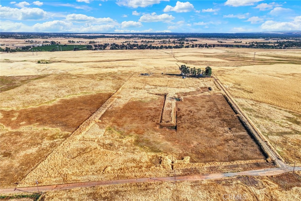 20810 Shawn Lane Red Bluff, CA 96080 - Photo 2 of 11 a view of an ocean