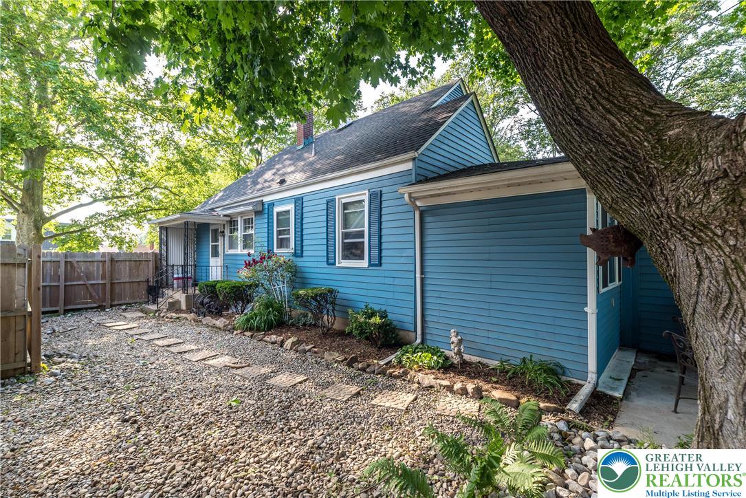 321 Willow Road Hellertown, PA 18055 - Photo 6 of 25 Gallery Image 6
