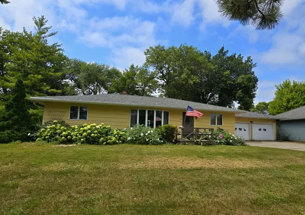 $259,900 | 302 8th Avenue Northwest, Pipestone, MN 56164
